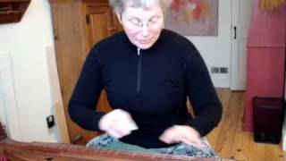 Traditional mountain dulcimer BEGINNER8 RETUNING to 4 modes [upl. by Gile283]